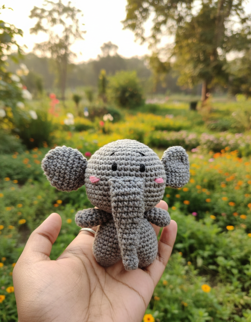 Handmade Crochet Elephant Animal Companion | Pocket-Sized Amigurumi Gift for Kids, Collectors & Loved Ones | Sustainable & Eco-Friendly | Pocket Pals – Auli the Elephant 10 cm